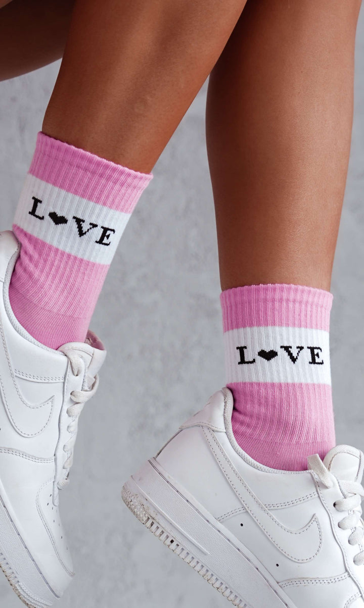 WOMEN'S LOVE PATTERN SOCKS