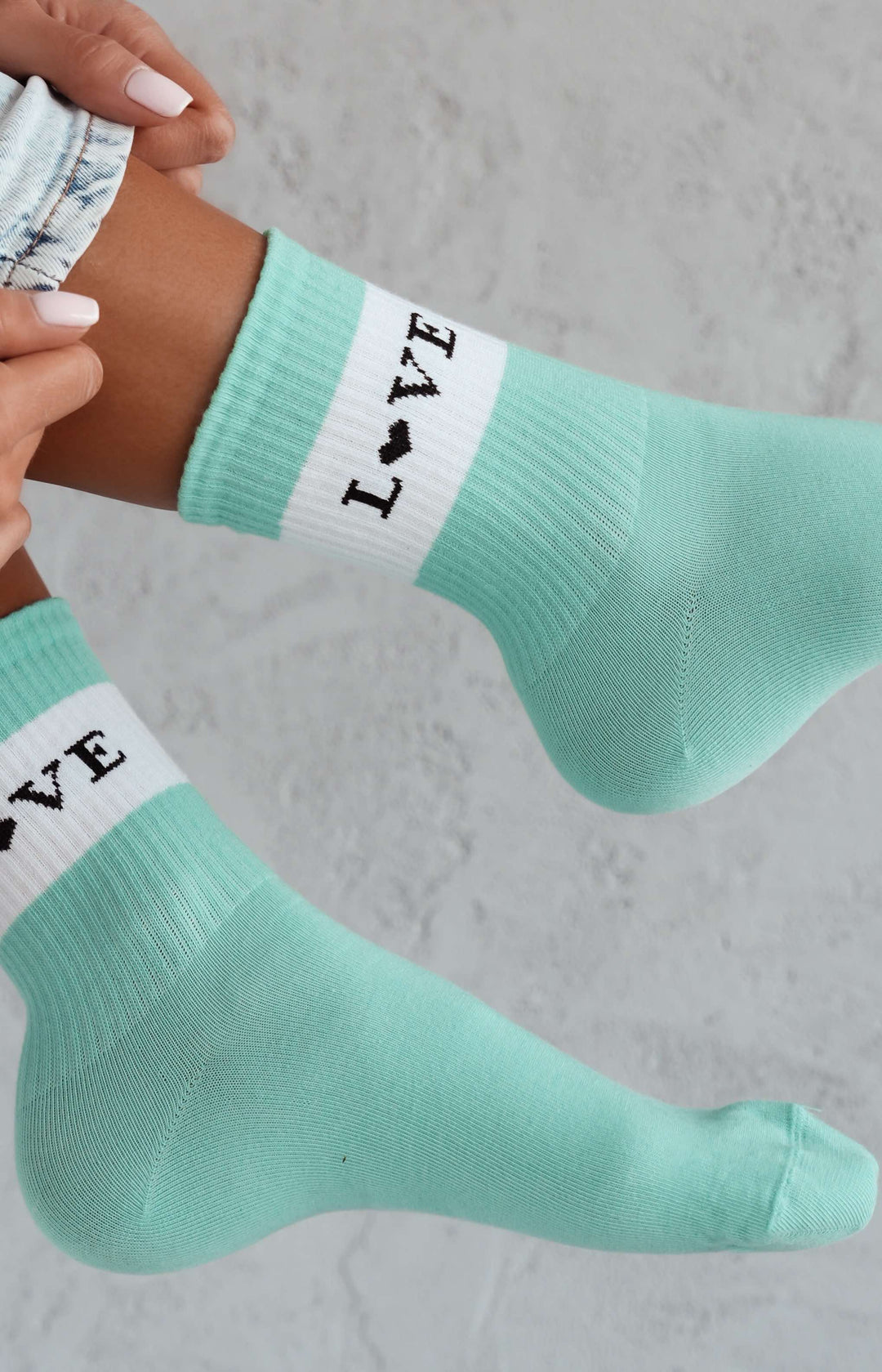 WOMEN'S LOVE PATTERN SOCKS