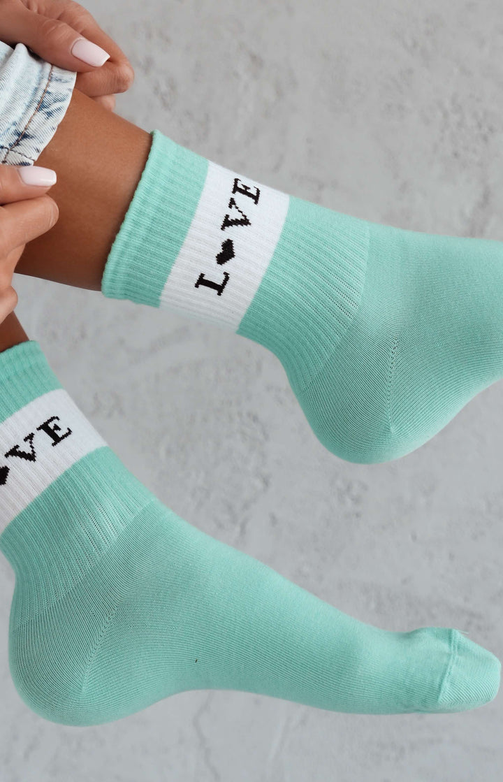 WOMEN'S LOVE PATTERN SOCKS