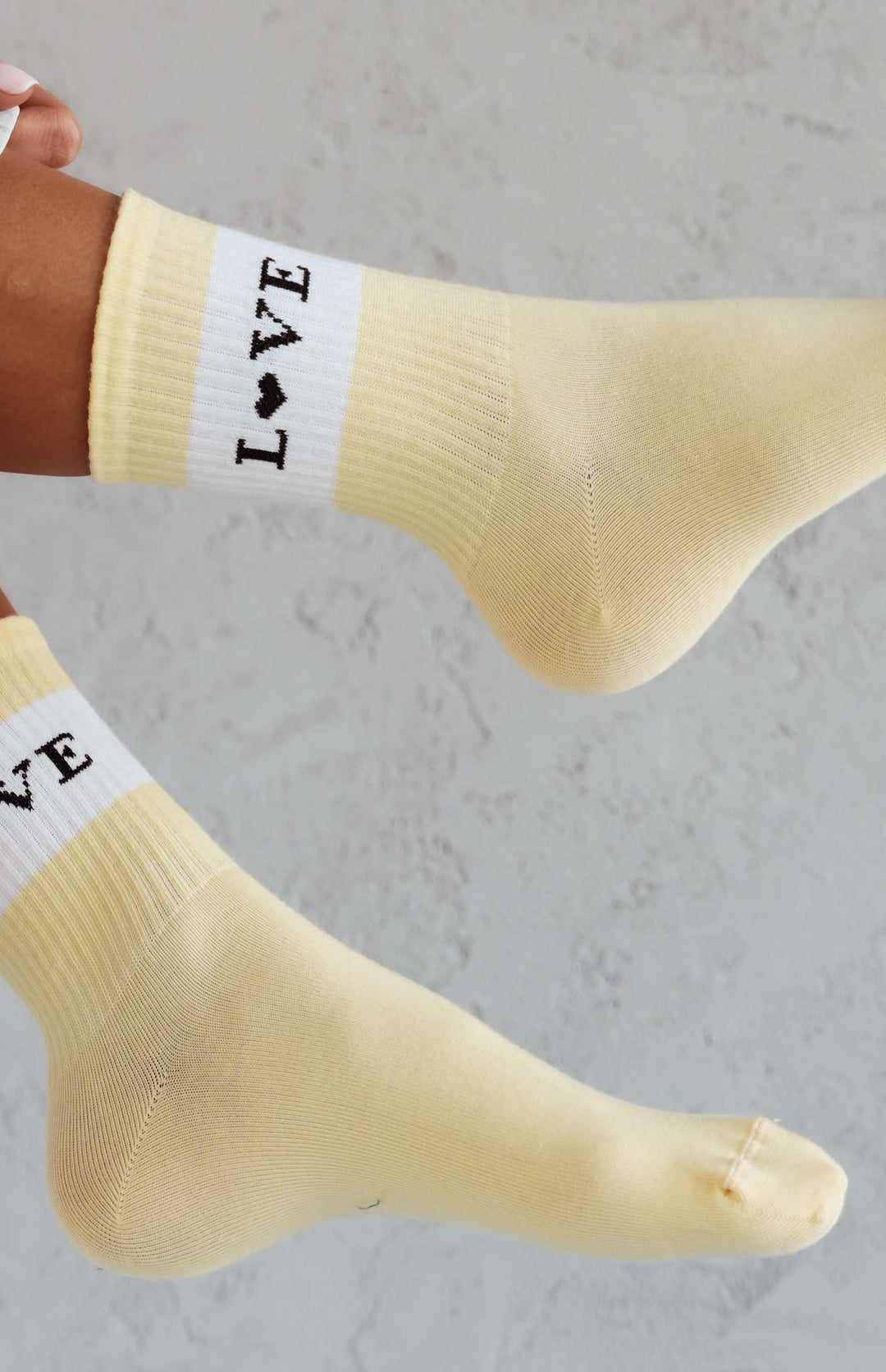 WOMEN'S LOVE PATTERN SOCKS