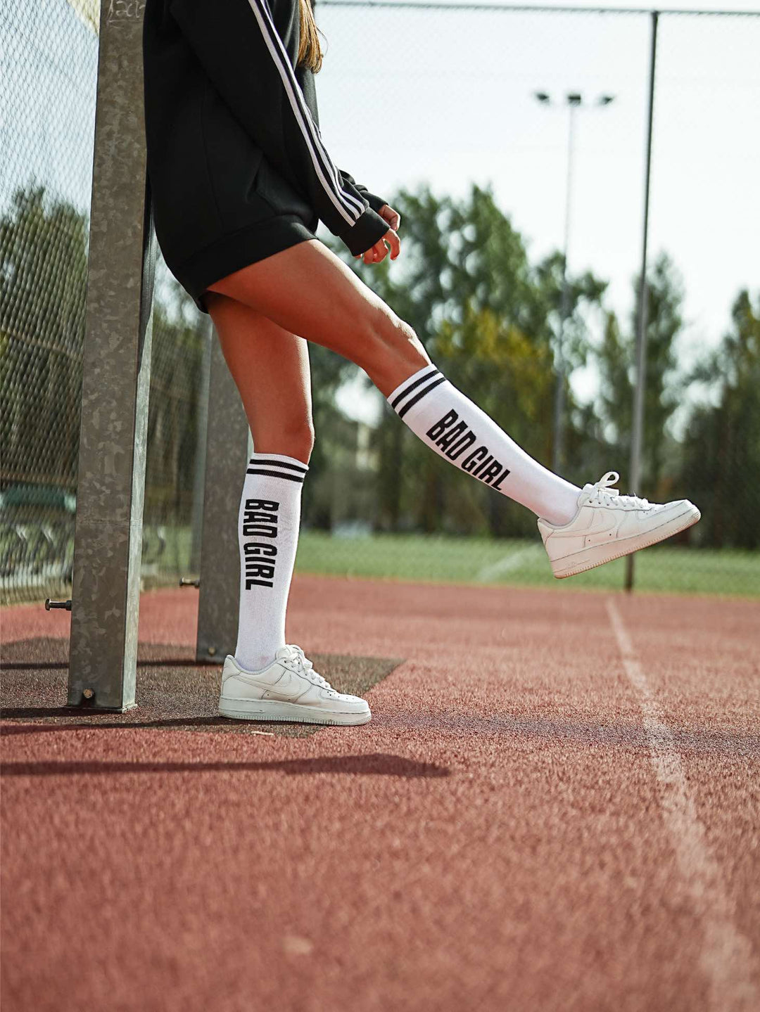 WOMEN'S BAD GIRL PATTERN KNEE SOCKS