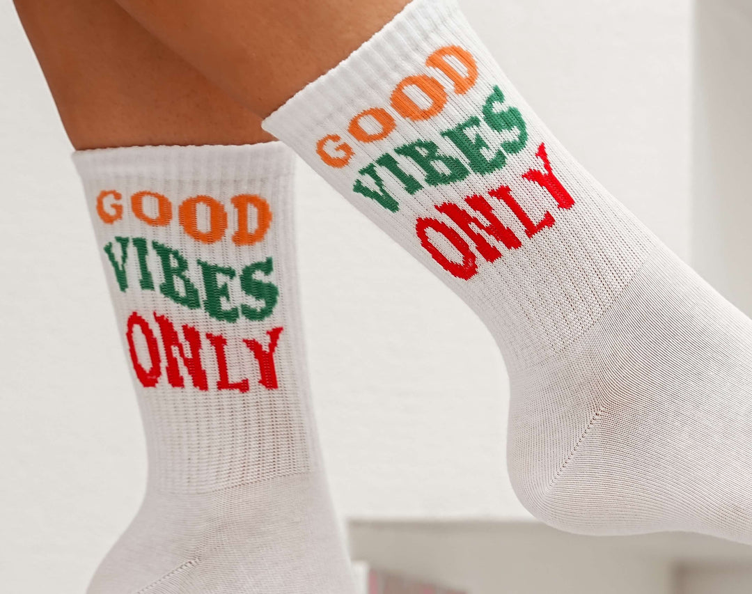 WOMEN'S GOOD VIBES ONLY PATTERN SOCKS