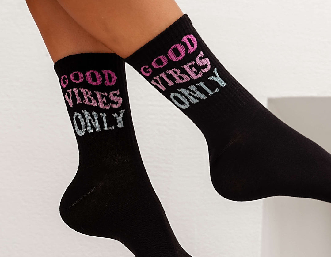 WOMEN'S GOOD VIBES ONLY PATTERN SOCKS