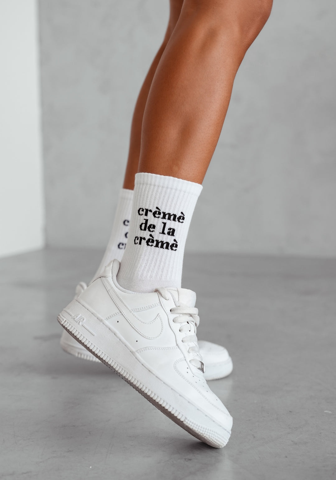 White cotton socks for women with Crème de la Crème print, breathable and stylish for everyday comfort and casual outfits