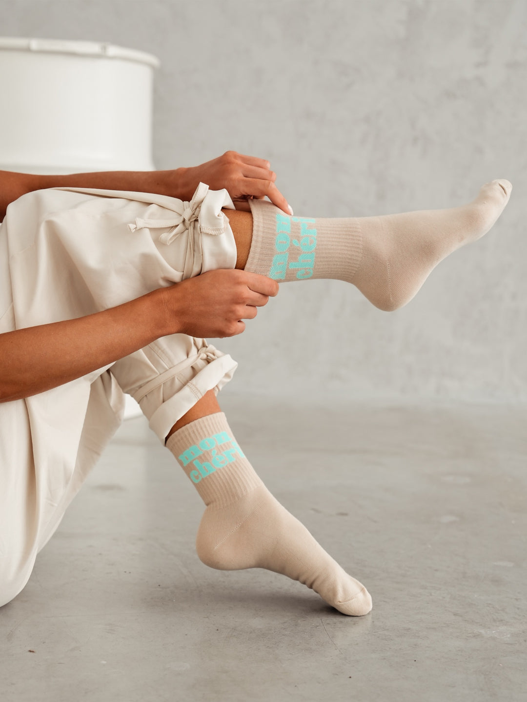 Beige cotton ankle socks with Mon Chéri pattern, breathable and stylish for women’s casual and everyday wear