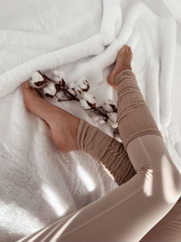 WOMEN'S COTTON OPENWORK LEG WARMERS